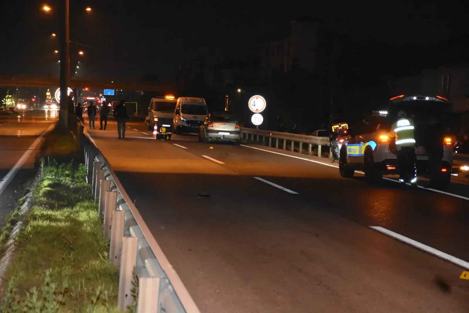 Yaşlı Kadın Evinde Ölü Bulundu: Soruşturma Başlatıldı