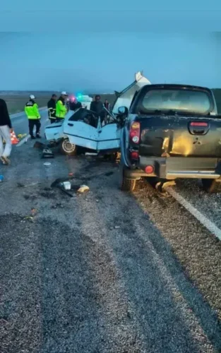 Çankırı’da otomobil-pikap çarpıştı: 1 kişi hayatını kaybetti, 2 yaralı