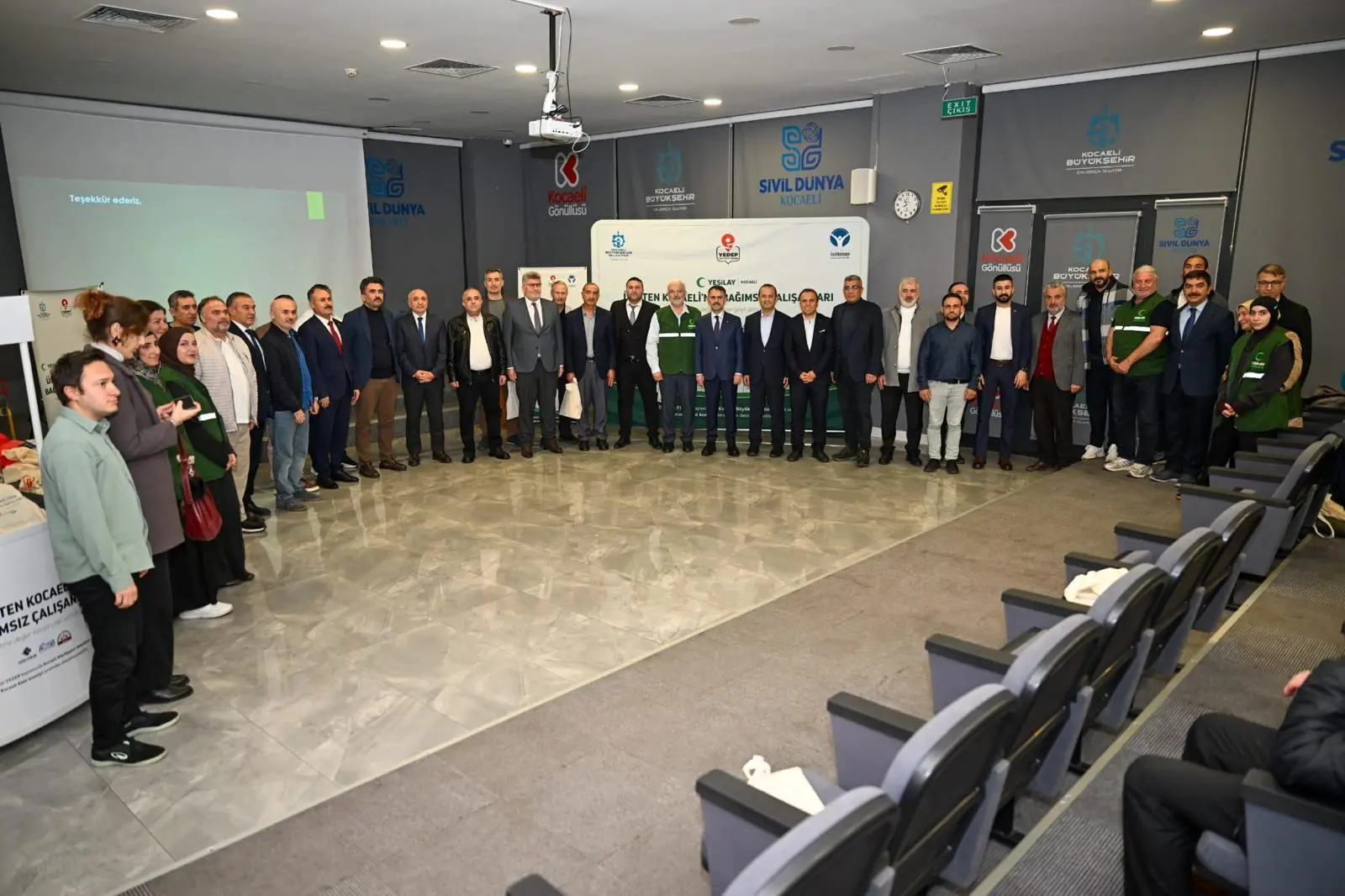 Kocaeli’nin “Yeşil Gönüllüleri” Projesi Vali Aktaş ile taçlandı