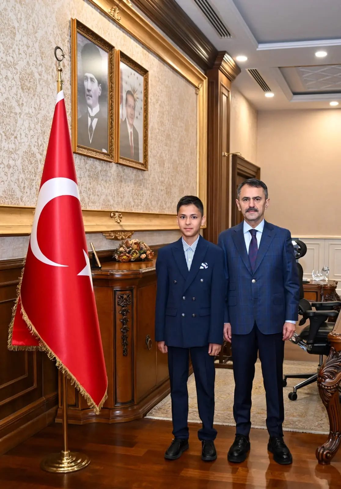 Türkiye Hafızlık Şampiyonu Türkben, Kocaeli Valisi Aktaş’ı Ziyaret Etti