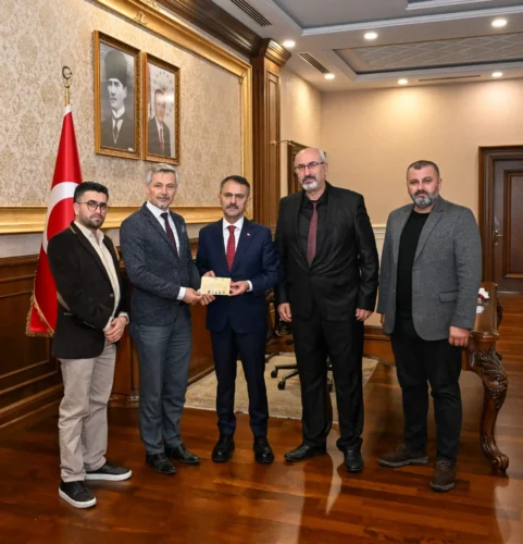 Vali Aktaş, Kocaeli Manav Federasyonu’nu Makamında Dinledi