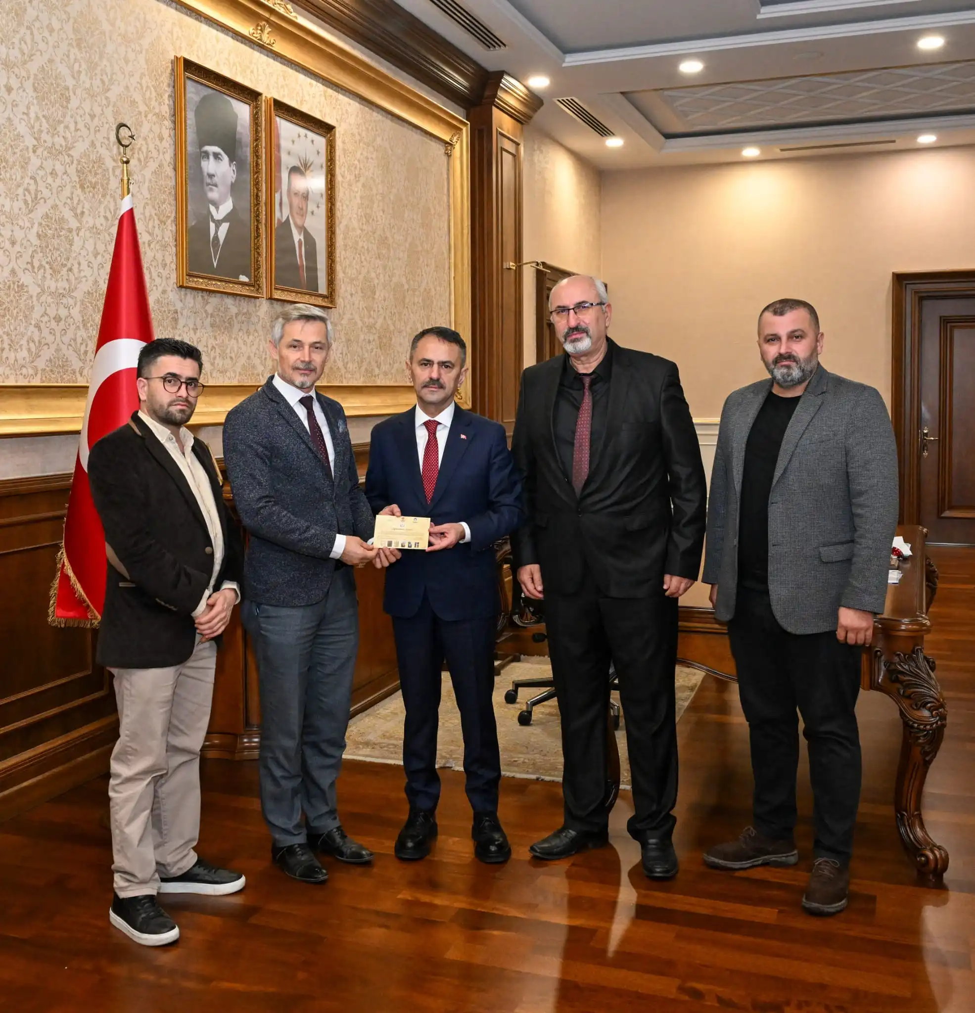 Vali Aktaş, Kocaeli Manav Federasyonu’nu Makamında Dinledi