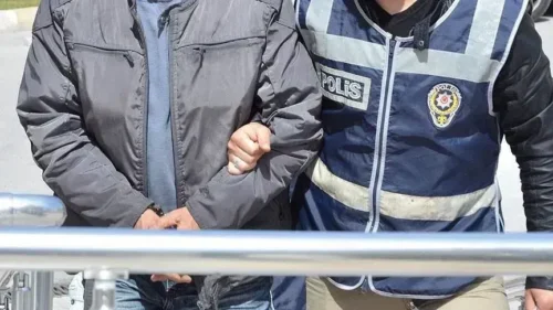Midesinde uyuşturucu ele geçirilen şahıs tutuklandı