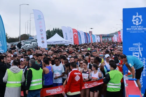 Başkan Büyükgöz Osmangazi Cumhuriyet Koşusu heyecanına ortak oldu
