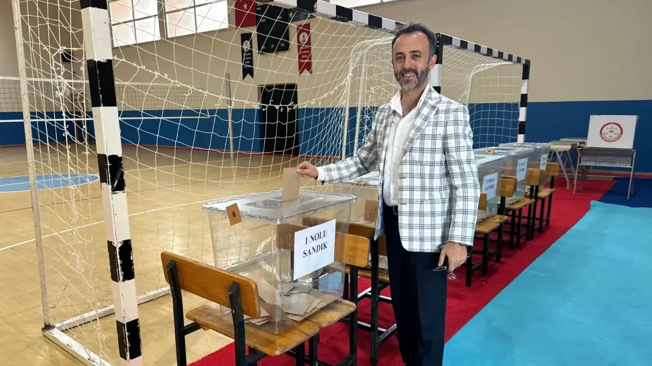 Öğretmenler İçin Kritik Sandık Günü: Gelecek Belirleniyor