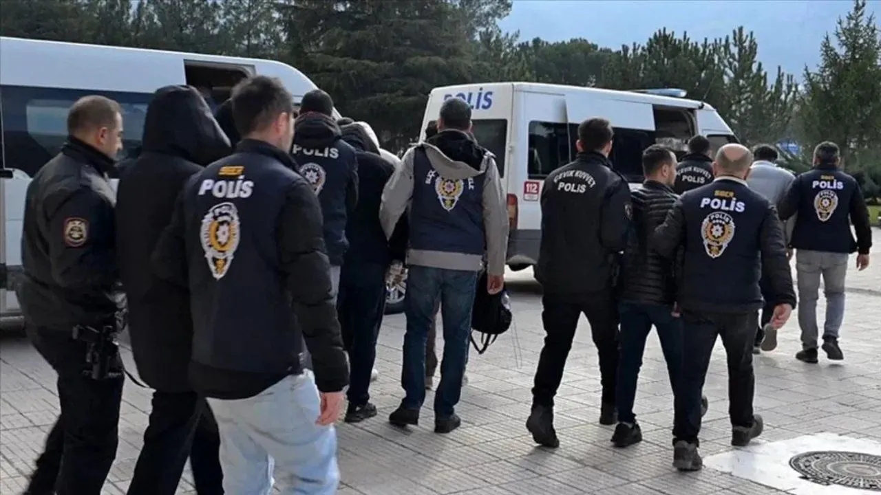 Kocaeli’nin de Yer Aldığı 30 İlde Suç Operasyonu: 89 Şüpheli Adliyede