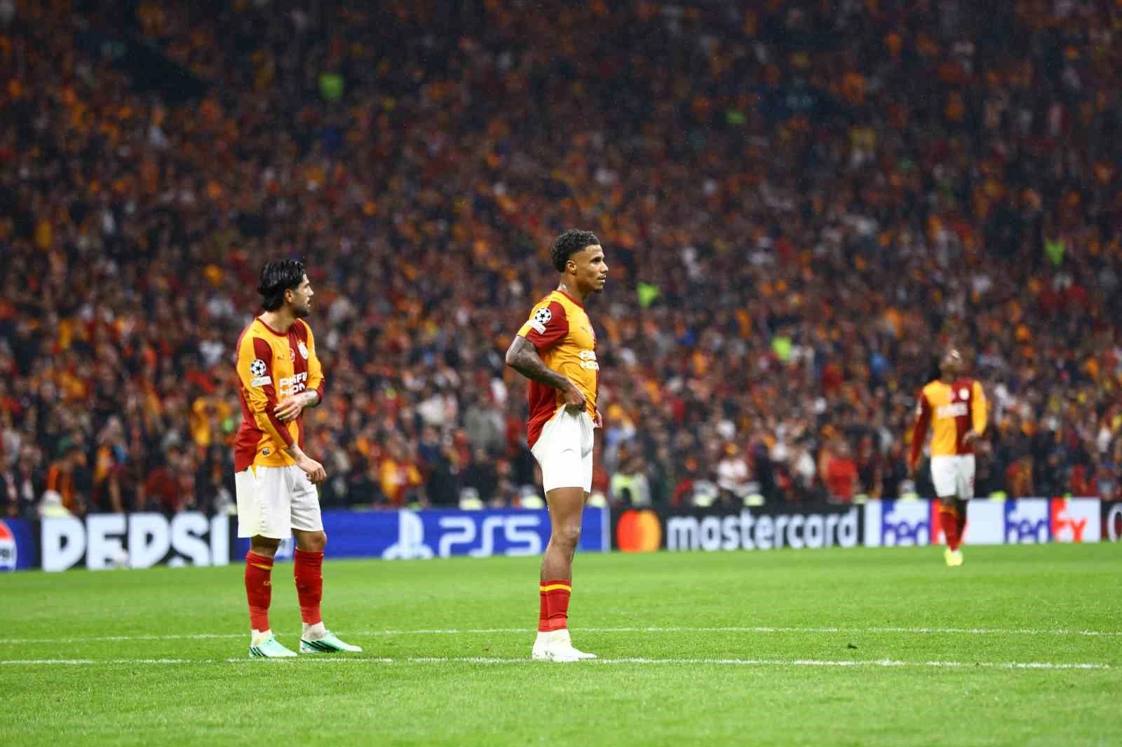 Galatasaray, Barcelona’ya 4-1 Mağlup: Şampiyonlar Ligi’nde 2. Yenilgi