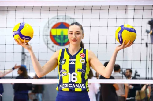Fenerbahçe’nin Yeni Transferi Saliha Şahin: “Hedefimiz Her Zaman Altın Madalya”