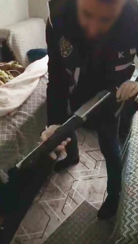 Kocaeli’de Sosyal Medya Silah Paylaşımlarına Operasyon: 17 Gözaltı