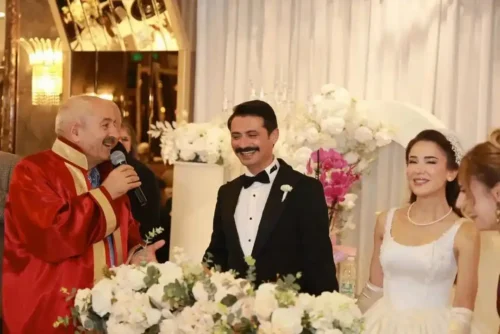 BÜLENT APAYDIN DÜNYA EVİNE GİRDİ