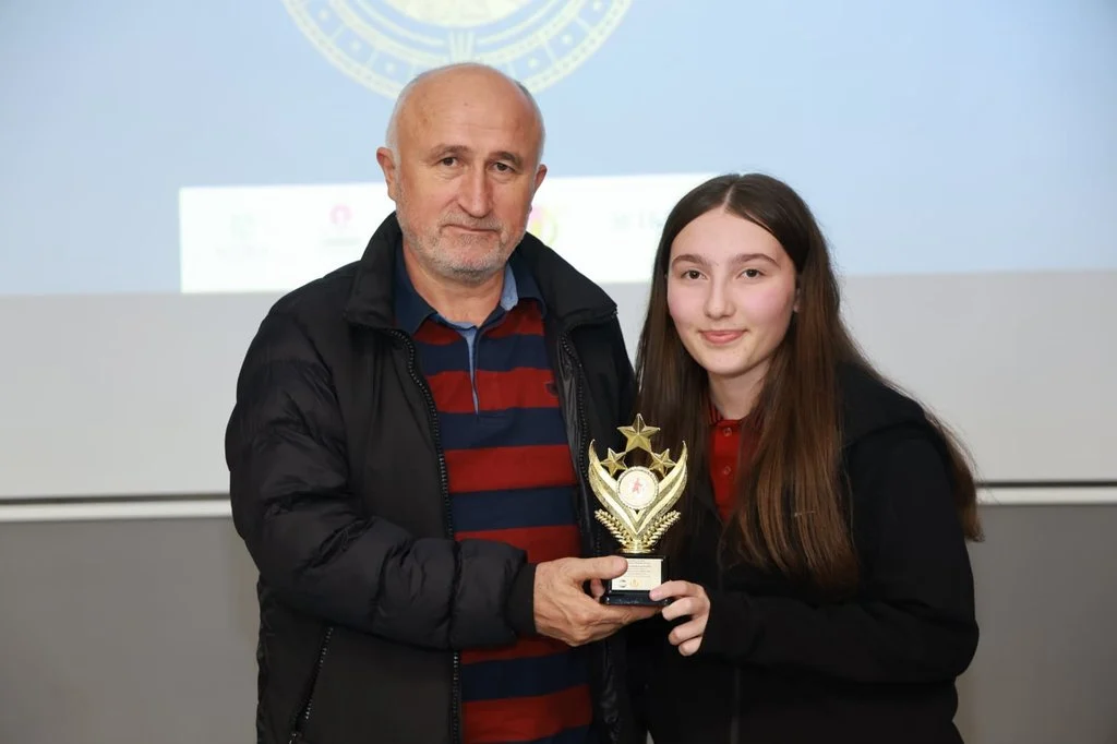 EVLİYA ÇELEBİ BELGESEL FİLM FESTİVALİ’NDEÖDÜLLER GEBZE’DE SAHİPLERİNİ BULDU EVLİYA ÇELEBİ BELGESEL FİLM FESTİVALİ’NDEÖDÜLLER GEBZE’DE SAHİPLERİNİ BULDU