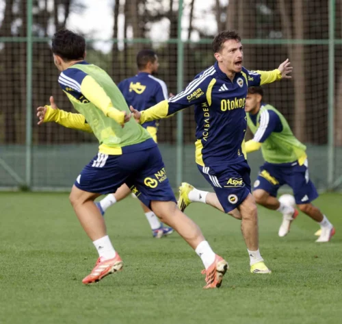Fenerbahçe’de Rizespor Maçı Hazırlıkları Devam Ediyor