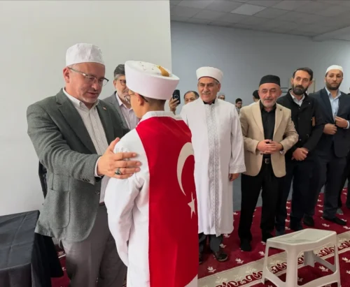 DEMİRTAŞ  HAFIZLIK SEVİNCİNE ORTAK OLDU