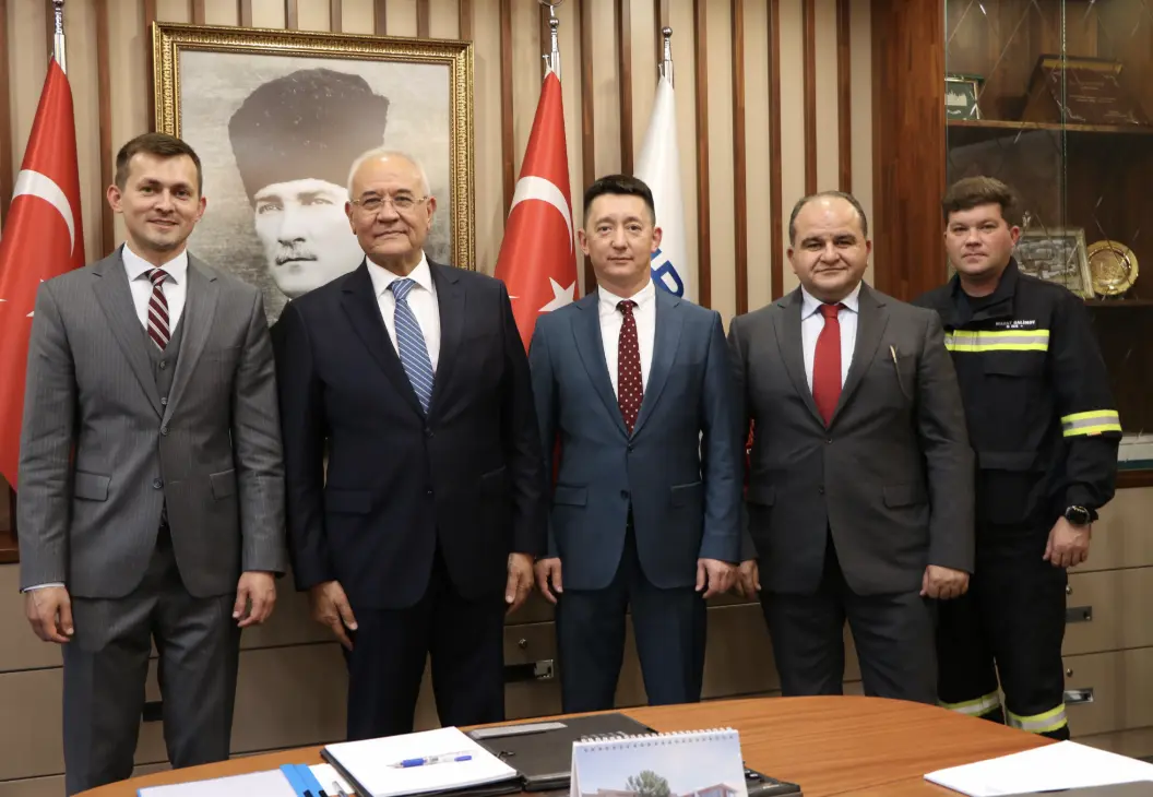 TÜRKİYE’NİN İLK MALEİK ANHİDRİT TESİSİ MASAYA YATIRILDI
GEBKİM OSB’DE STRATEJİK ZİYARET