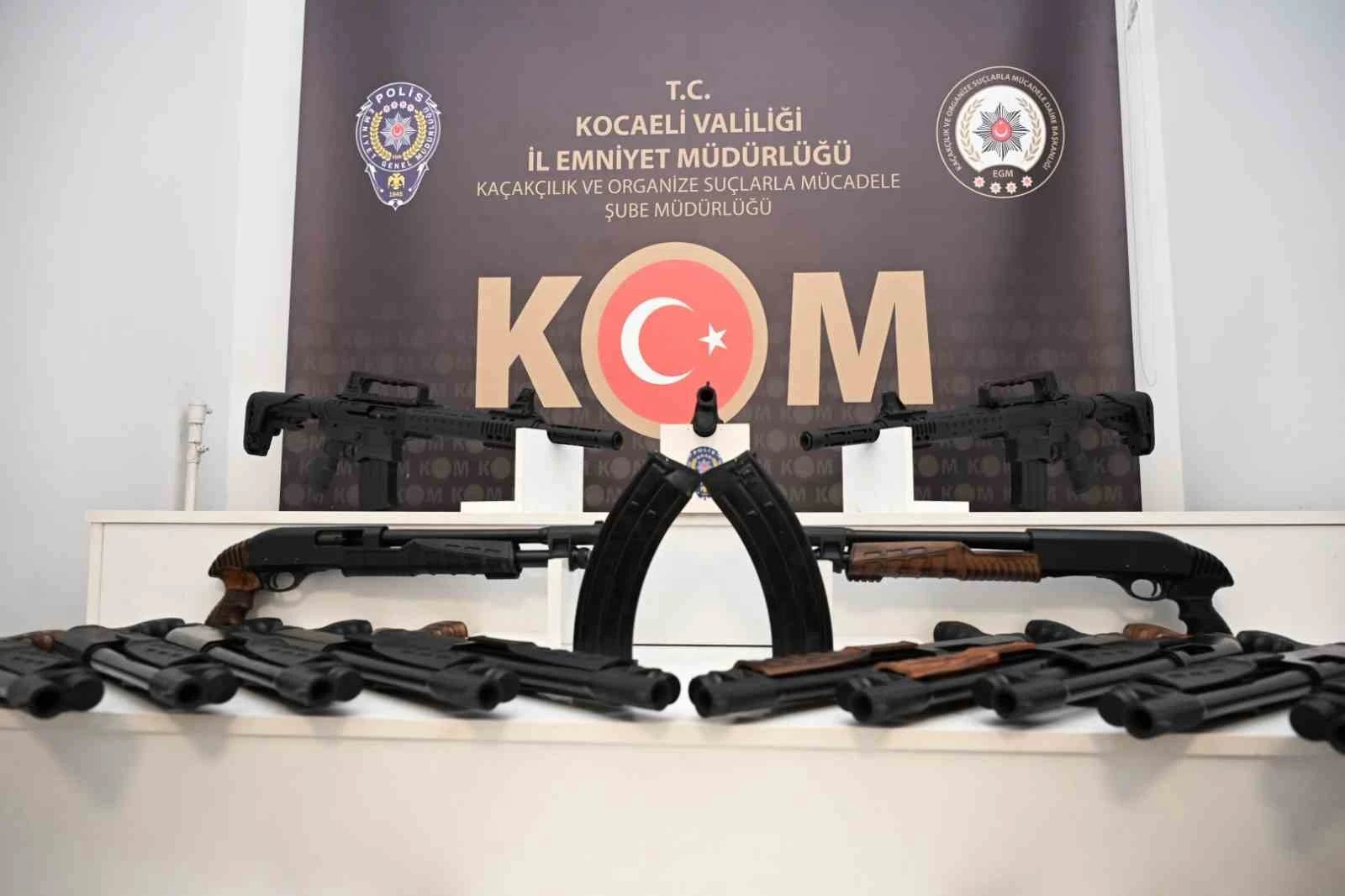 Kocaeli’de 25 yivsiz av tüfeği ele geçirildi