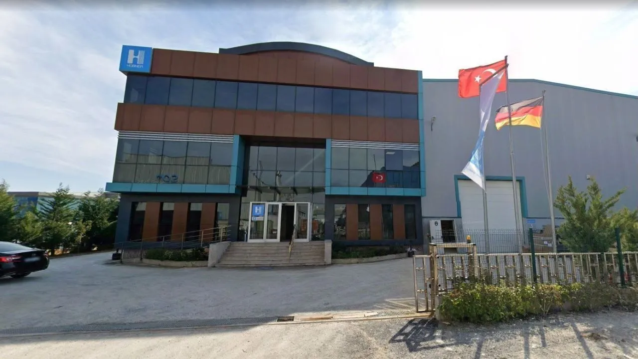 HÜBNER’DE SÖZLEŞME İMZALANDI