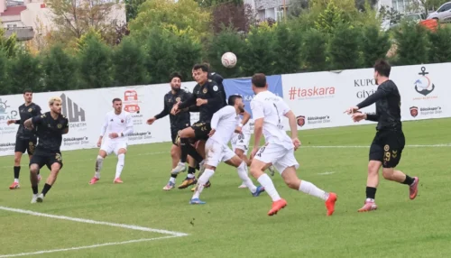 GÖLCÜKSPOR ZONGULDAKSPOR FK İLE 2-2 BERABERE KALDI